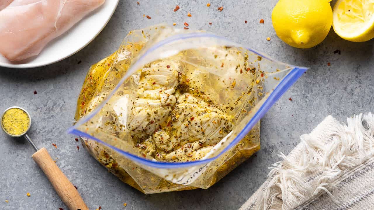 Adobo De Pollo Con Pimienta Y Limón