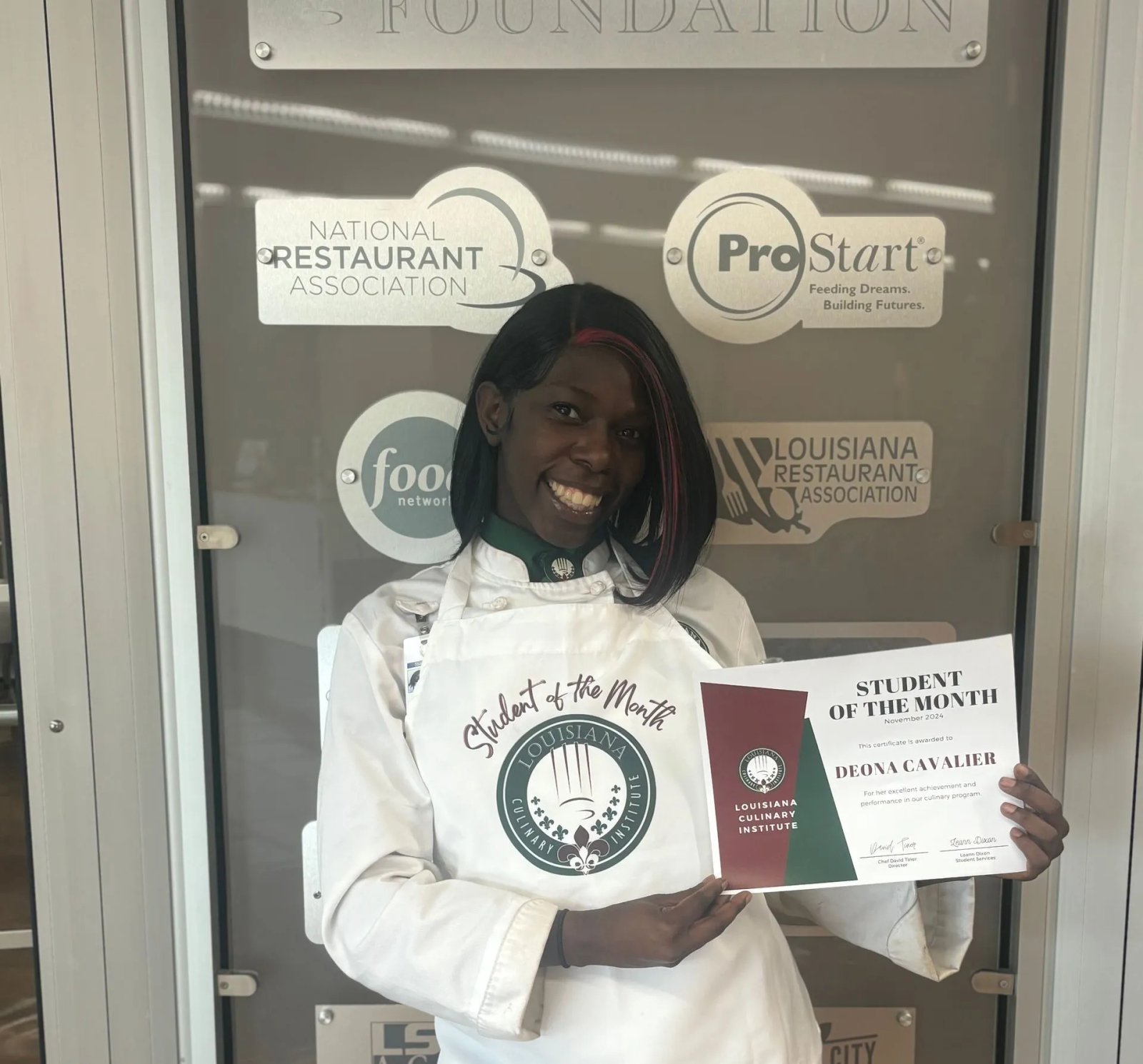 Cambio de especialización en la universidad a una escuela culinaria: Deona Cavaliers Student Spotlight